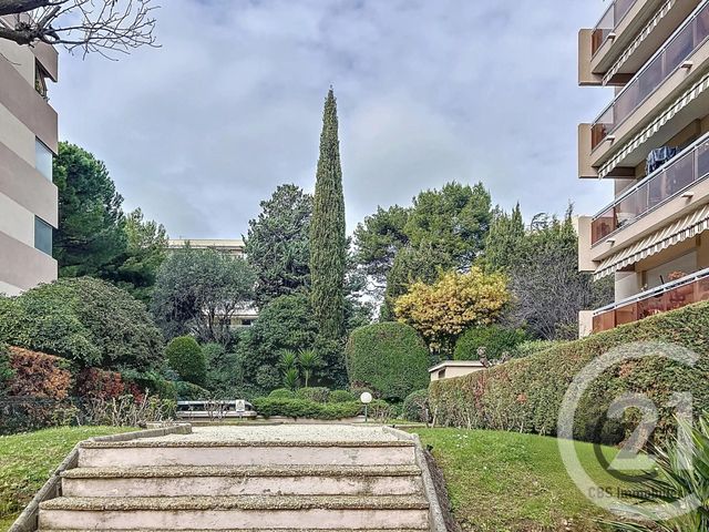 Appartement F1 à vendre - 1 pièce - 21.7 m2 - NICE - 06 - PROVENCE-ALPES-COTE-D-AZUR - Century 21 Cbs Immobilier